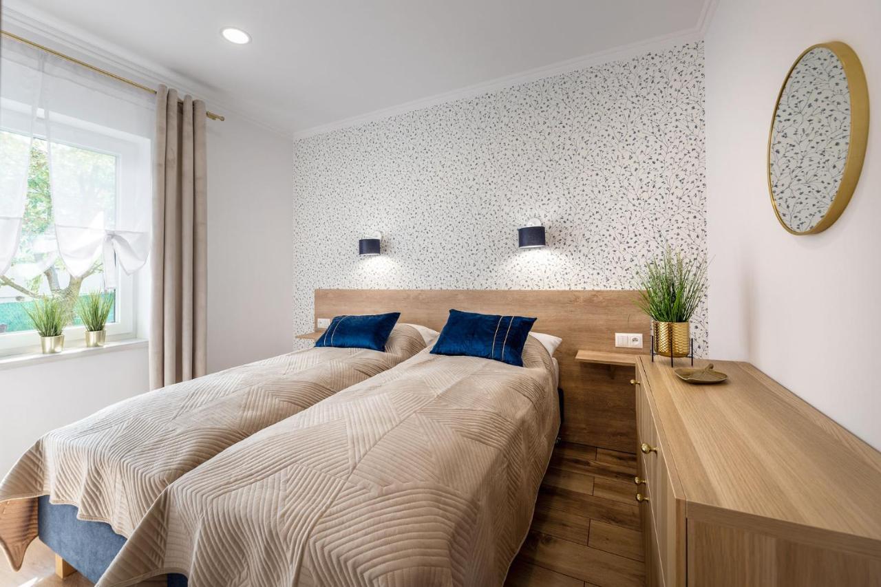 Pod Lipami Apartment